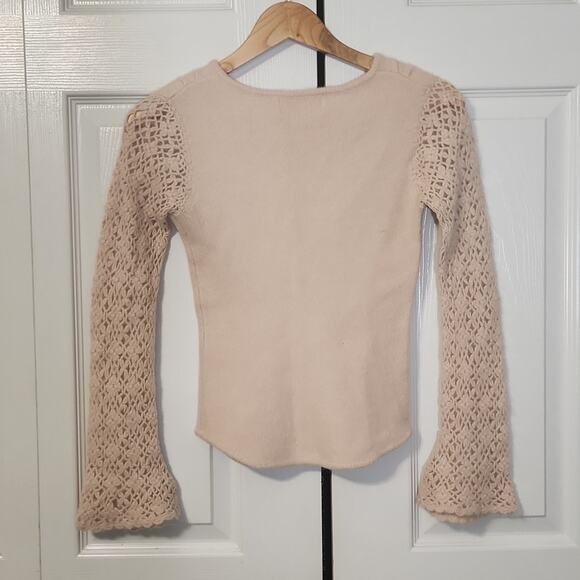 Reference Point Women's Beige V-neck Long Crocheted Long Sleeve Sweater Size SM - Picture 2 of 8